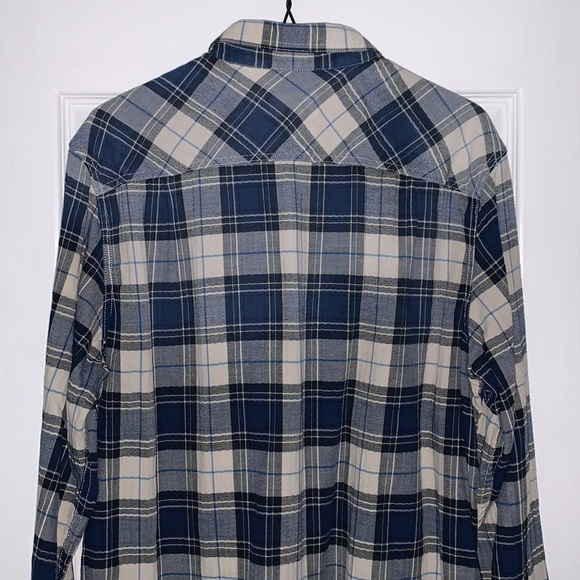 American Eagle Casual Shirt - Picture 3 of 3